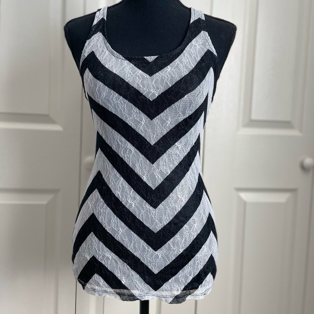 Black and White Chevron Women's Tank Top